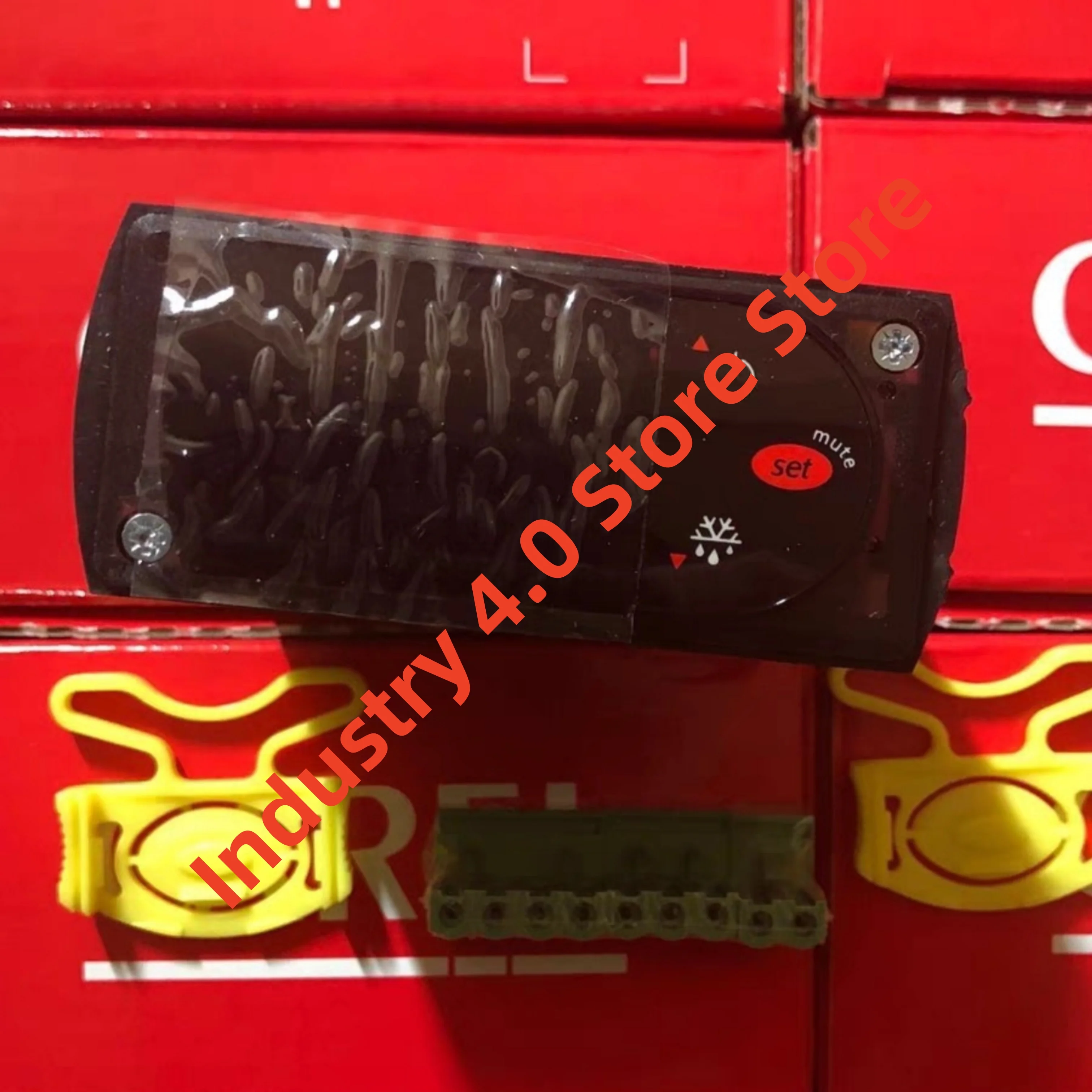 100%NEW Temperature controller PJEZS00100 PJEZS0A000