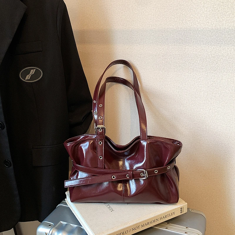 

Pu Solid Color Sewing Sweet Shoulder Bags Large Capacity Retro Women's Bags 2025 Hot Sale Concise VersatileCasual Tote