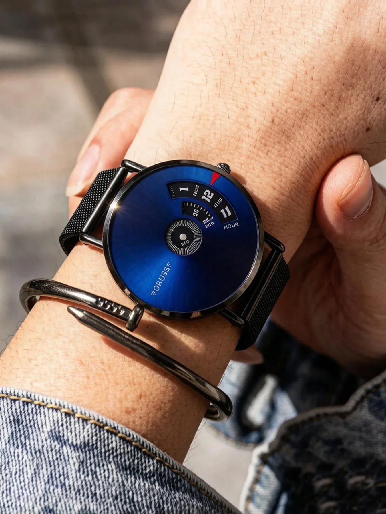 Men No Hands Rotating Dial Quartz Watch Blue Sunburst Dial Black Nylon Strap Unique Fashion Wristwatch