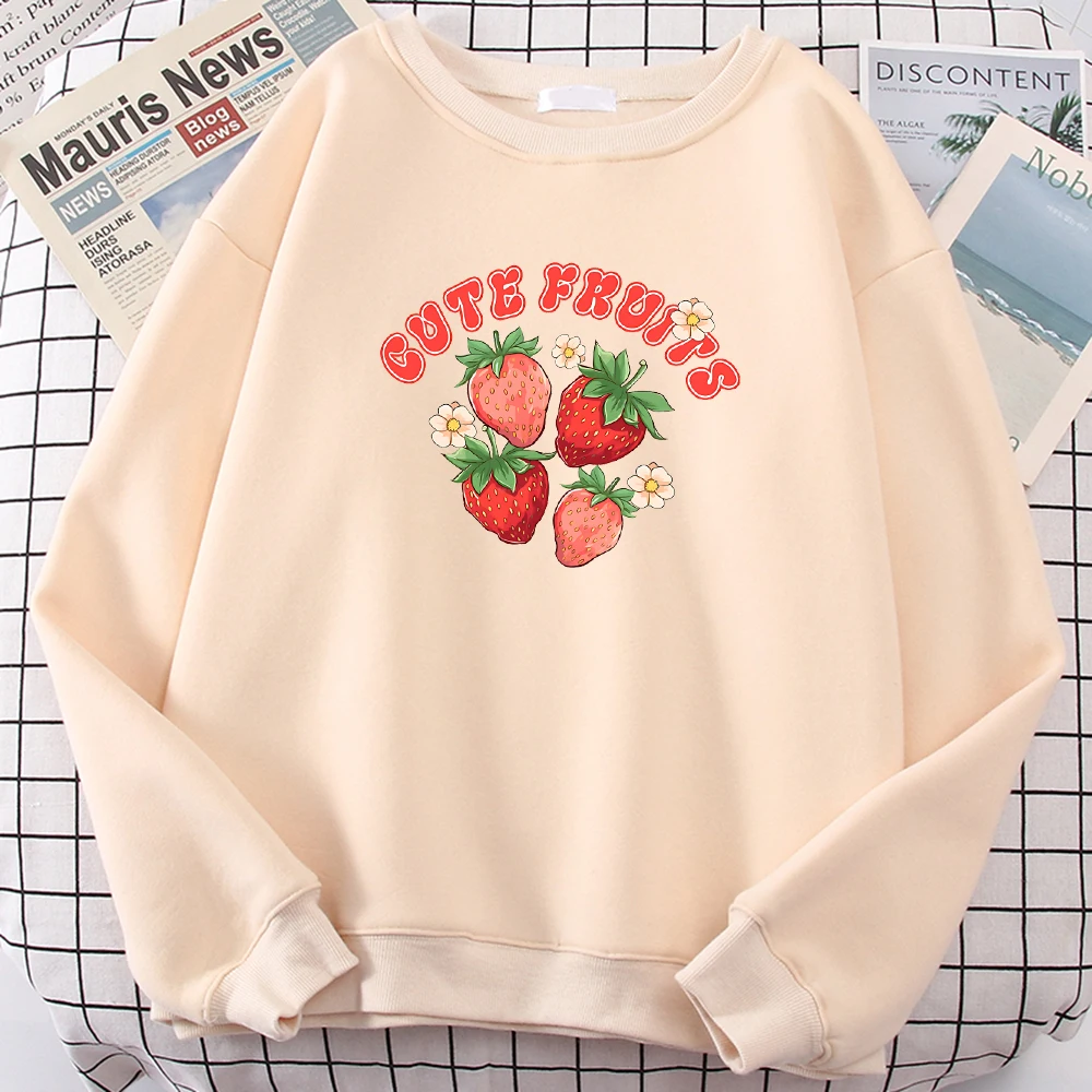 

Fresh Strawberry Fruits Print Pullover Women Fashionable Hip Hop Sweatshirt Vintage Crewneck Sportswear Casual Fleece Clothing