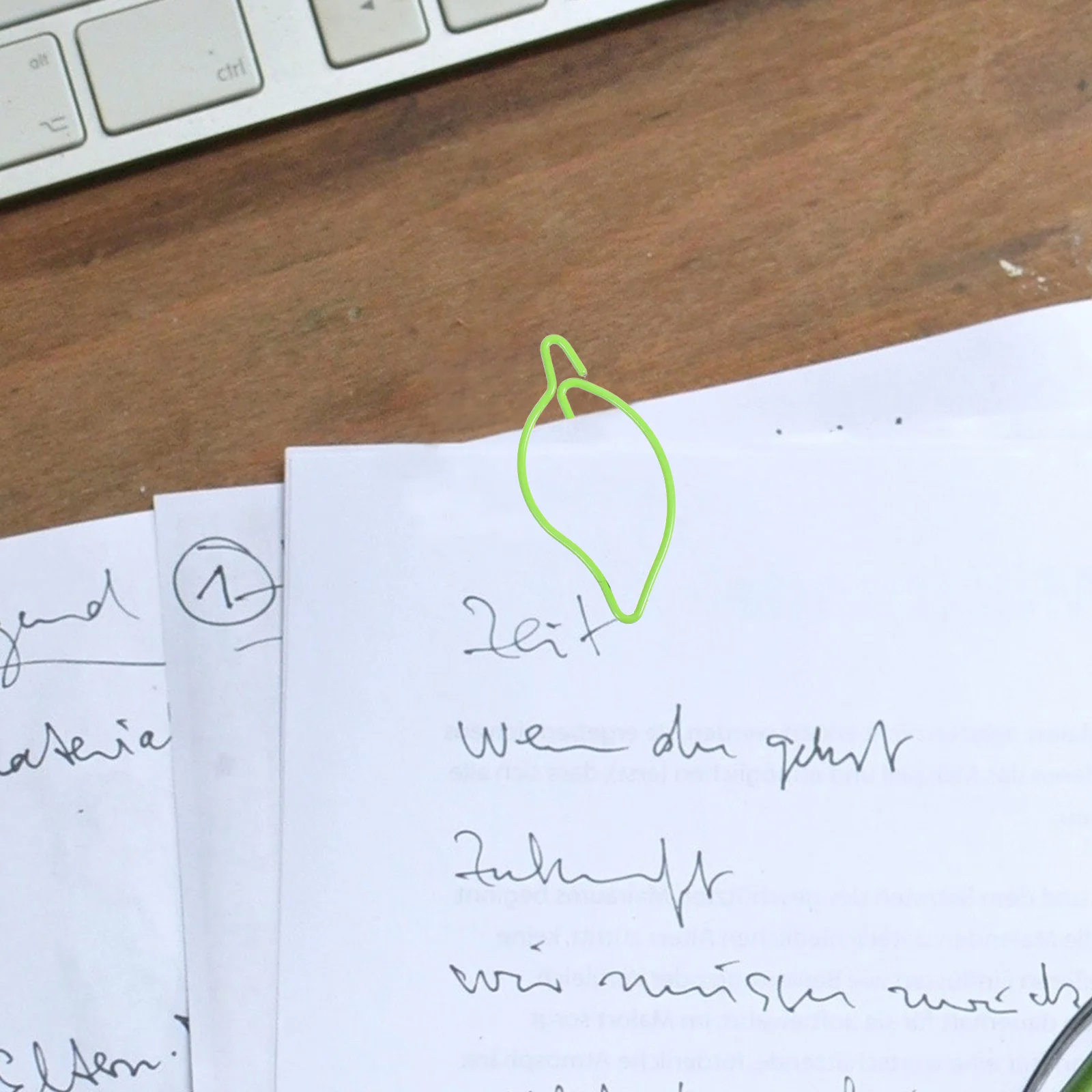 

Shaped Paper Clip Clips Leaf Small Office Back to School Supplies Cute Leaves Tiny
