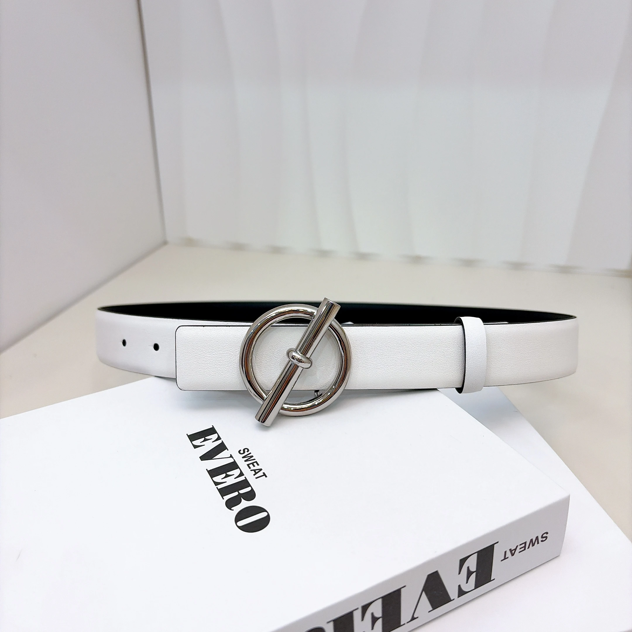 double-sided-bla-leather-belt-decorative-casual-waist-belt-for-dres-jeans-and-down-coats-smooth-bule-closure-women's-belt