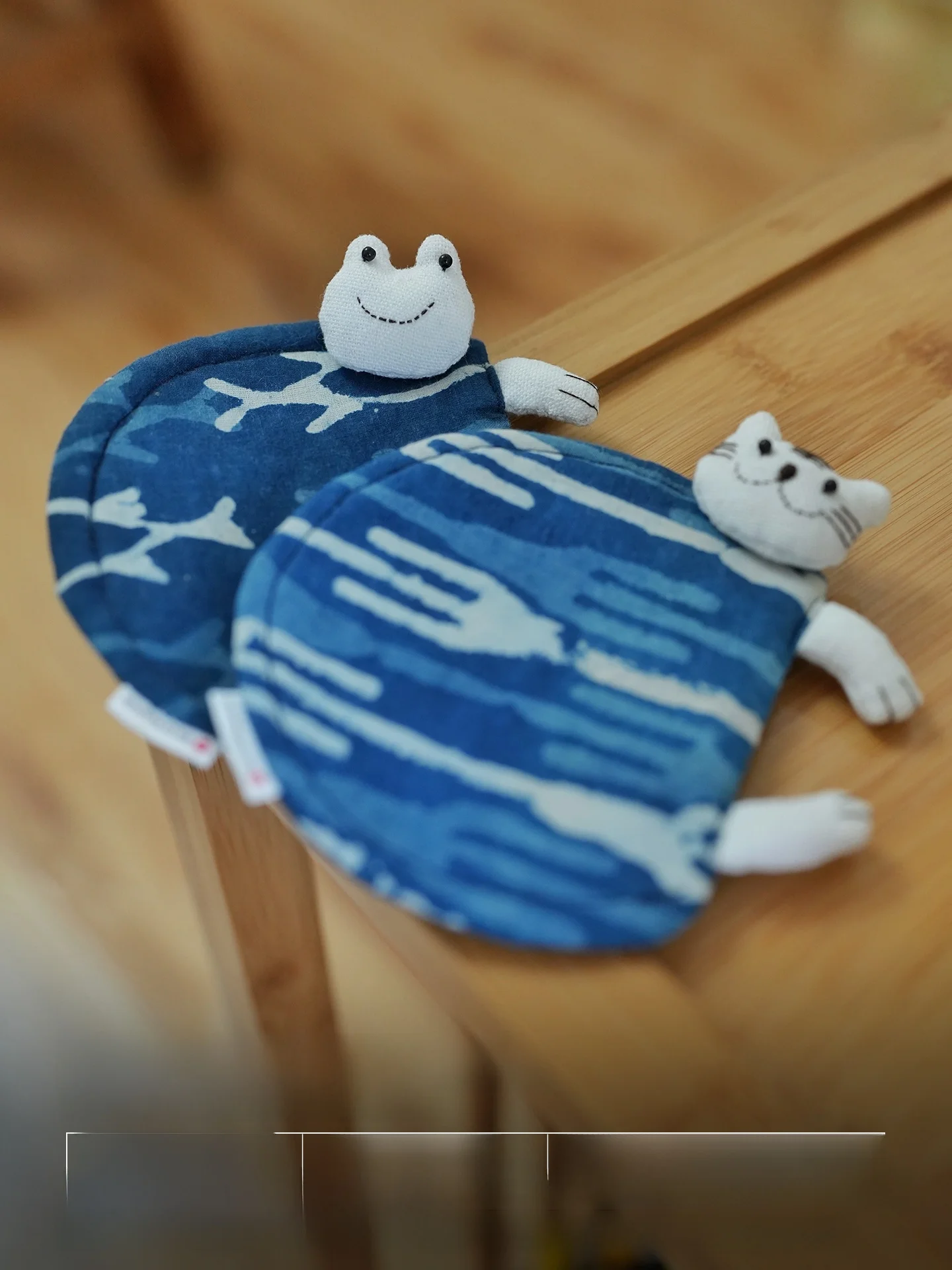 Handcrafted Blue Dye Resistant Animal Coasters Fabric Rabbit  Dog Shapes Brazilian Cultural Creative Home Sewing DIY