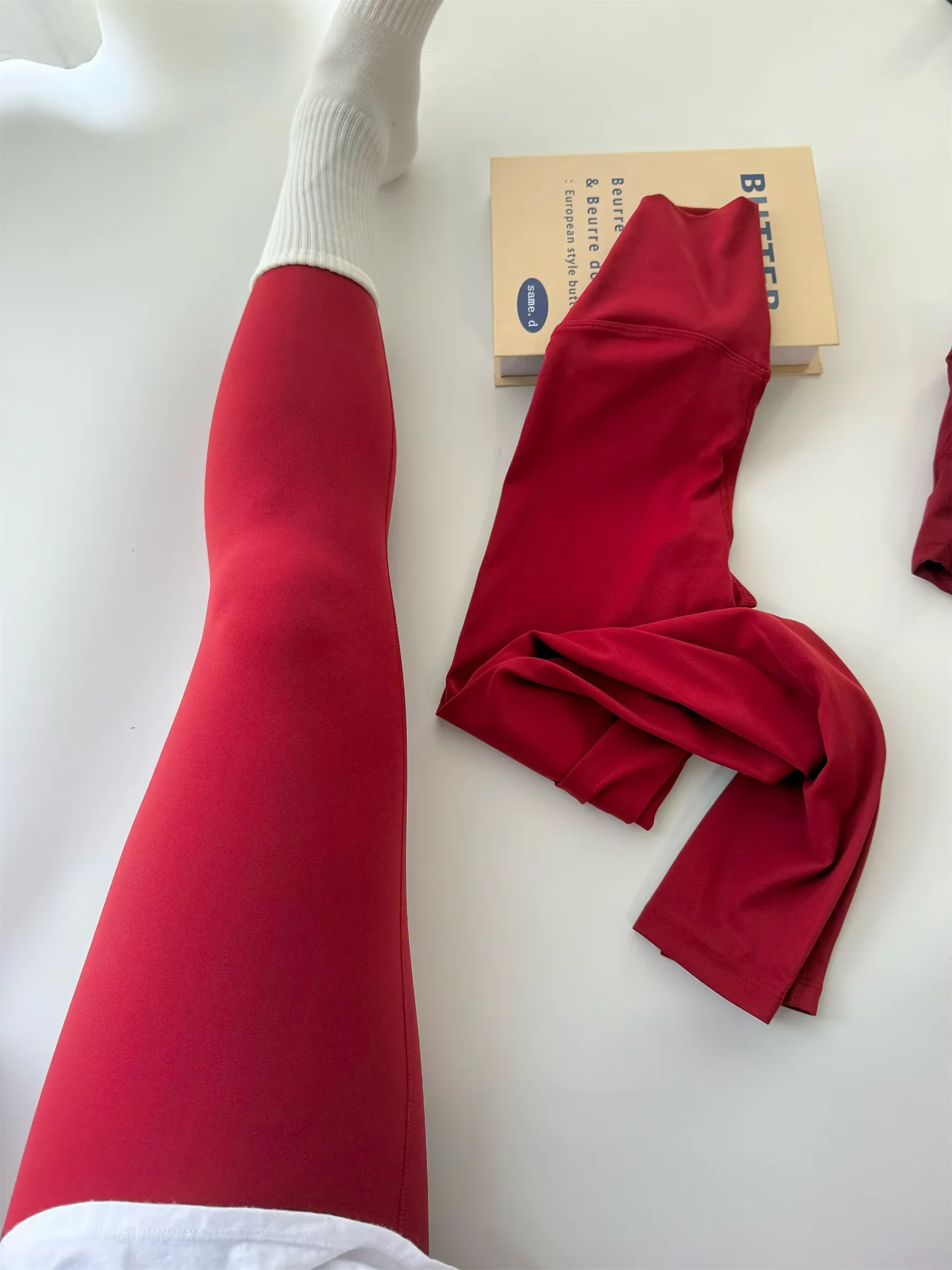 Women Solid Color High Waist Elastic Tight And Sexy Line Fitness Pants Hip Lifting Tight Pants Running Cycling Sports Yoga Pants