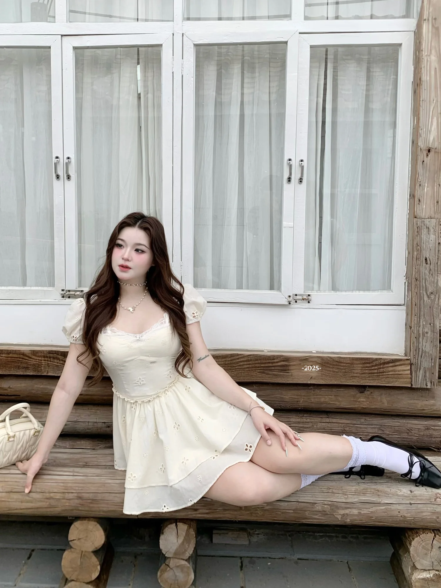 

Sweet Style Korean Lace Hollow out Waist Cinching plus Size Dress Casual High Waist Bubble Sleeve Short Dress for Ladies