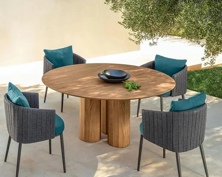 & Luxury  Stackable Aluminum Alloy Commercial Outdoor Restaurant Table Set