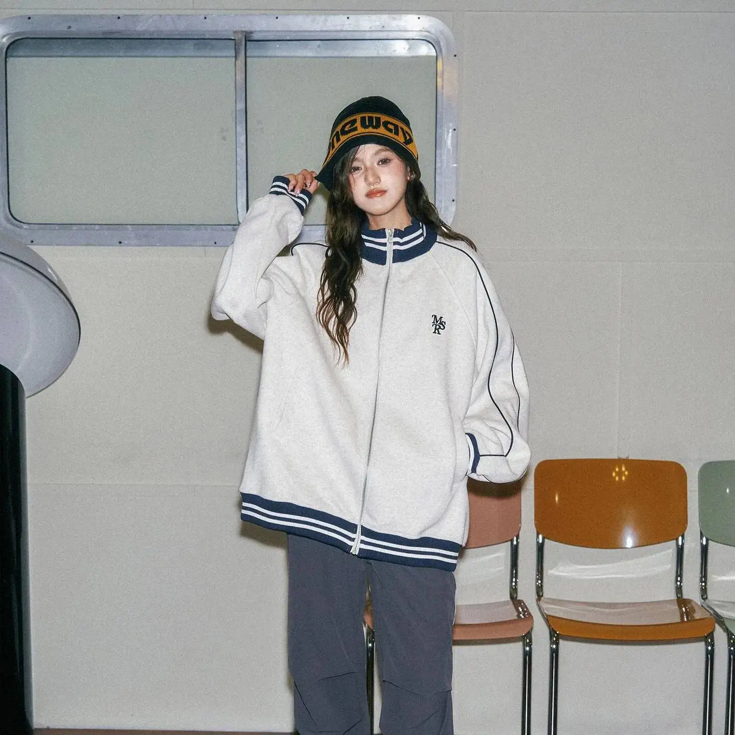 Unsiex Baseball Uniform Coat Grey Stand Collar Baseball Jacket For Women & Men Retro Sweatshirt Style Casual Lazy Outerwear