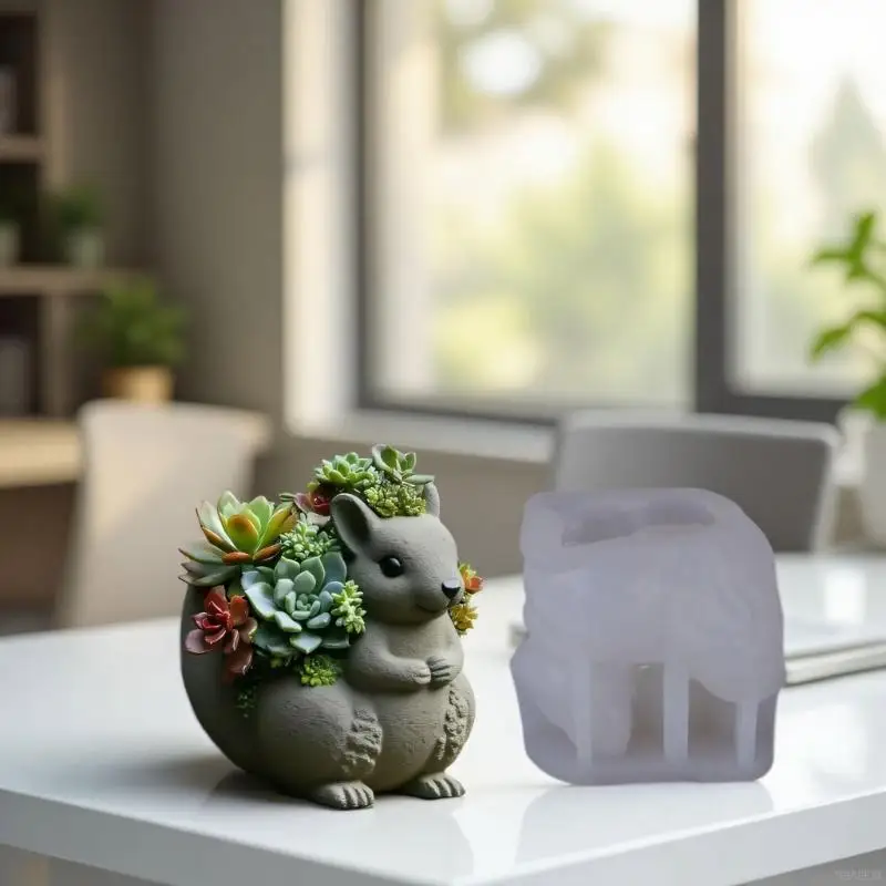 

91AF Sturdy Silicone Mould for Customizable Squirrel Planter and Art Projects