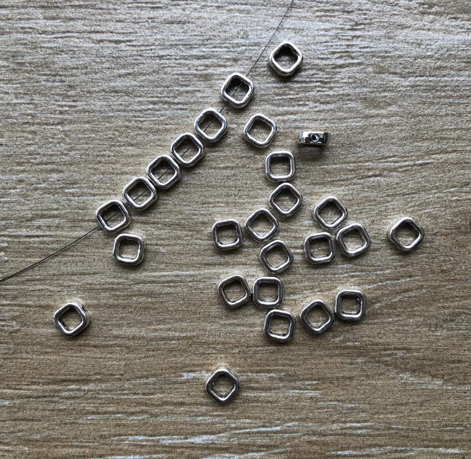 

50pcs 8*8*3mm zinc Alloy metal square shaped spacer beads for jewelry handmade HW 2631