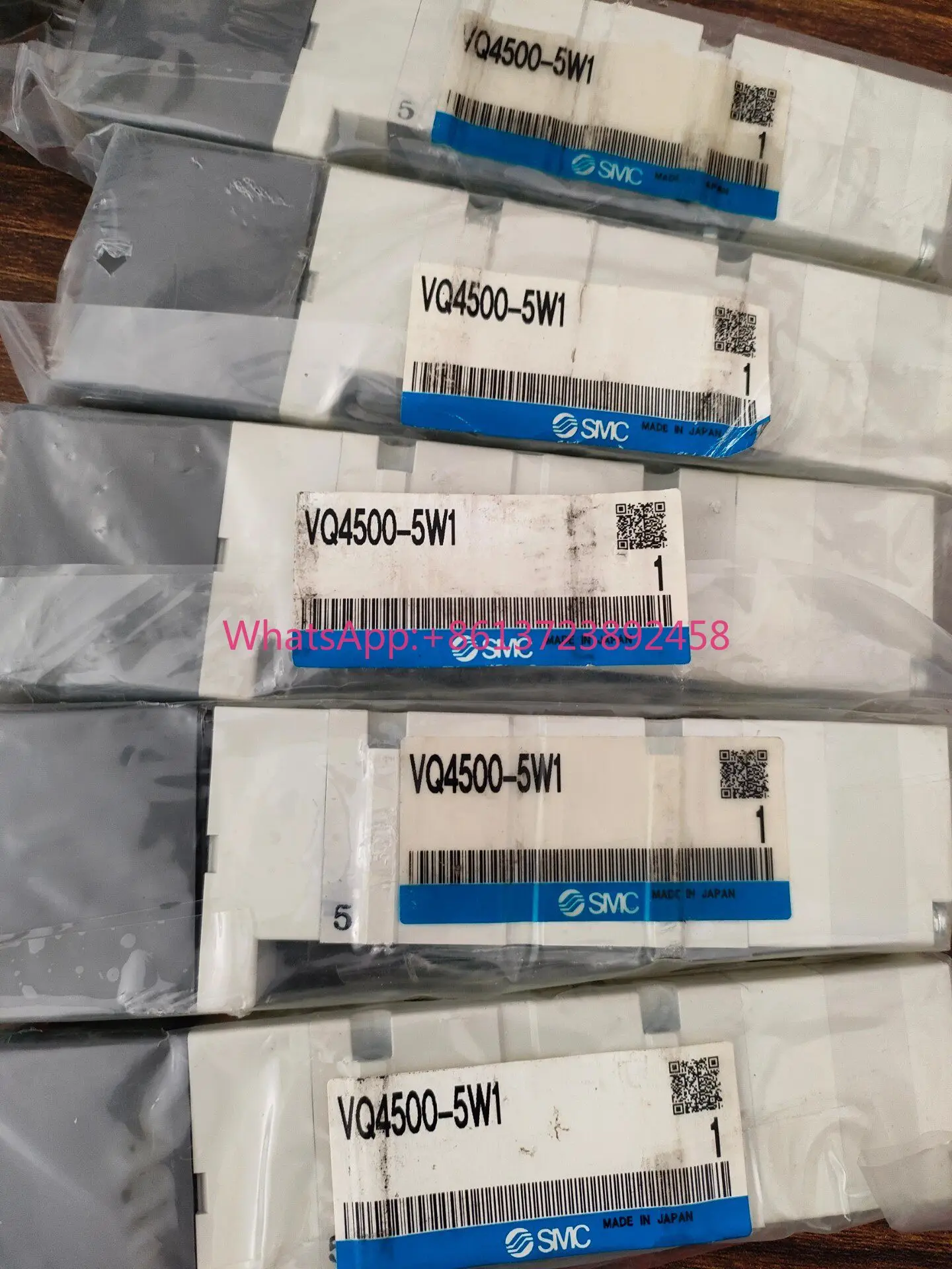 

Brand new original genuine smc solenoid valve VQ4500-5W1