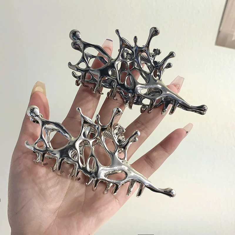 New Y2k Geometric Claw Clips Women Large Metal Silver Color Korean Fashion Shark Hair Clips Grab Clamps Girls Hair Accessories