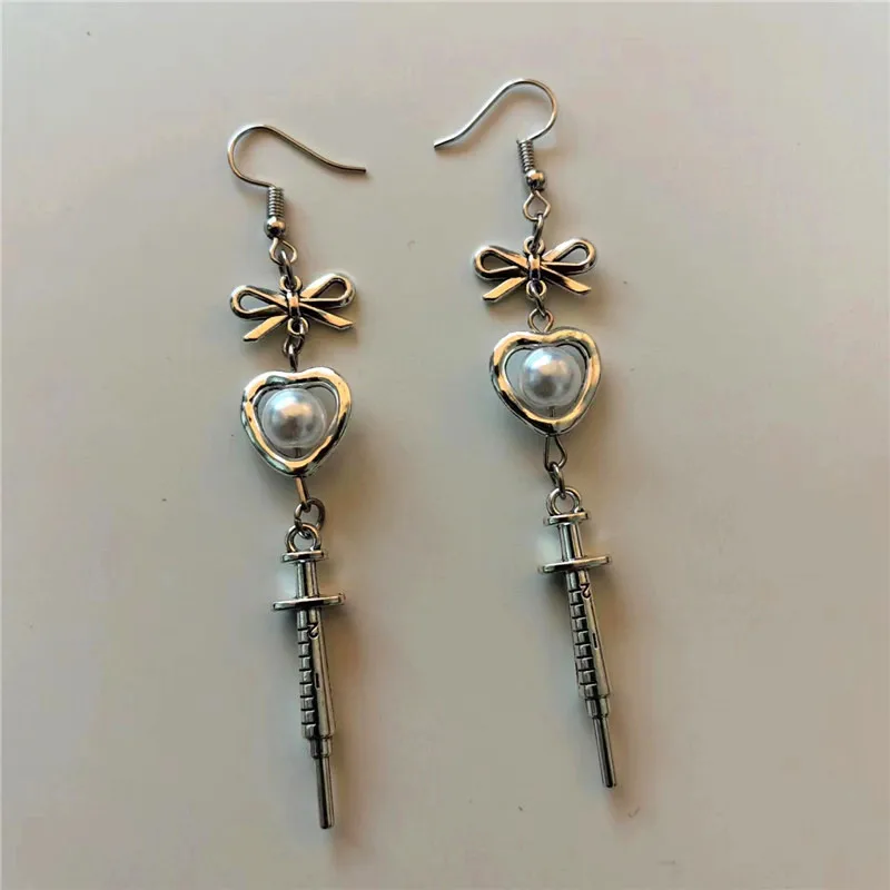 펑크 고딕 시뮬레이션 주입 주사기, 진주 하트, 귀여운 매듭 귀걸이, 여성용 보석 액세서리 선물