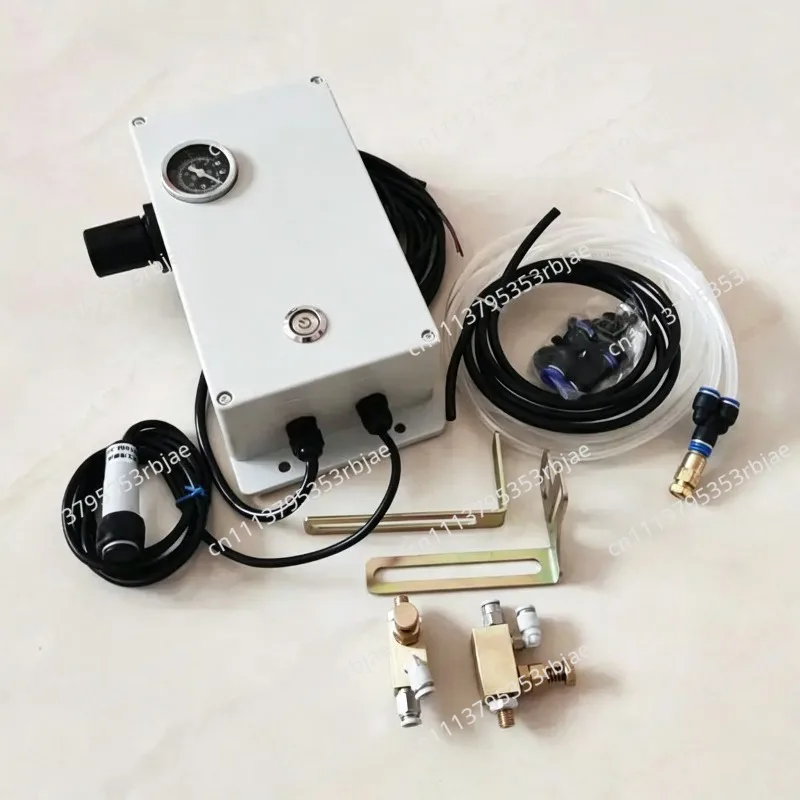 Full automatic edge banding machine cleaning device spraying device spray equipment separator cleaner hot melt adhesive removing