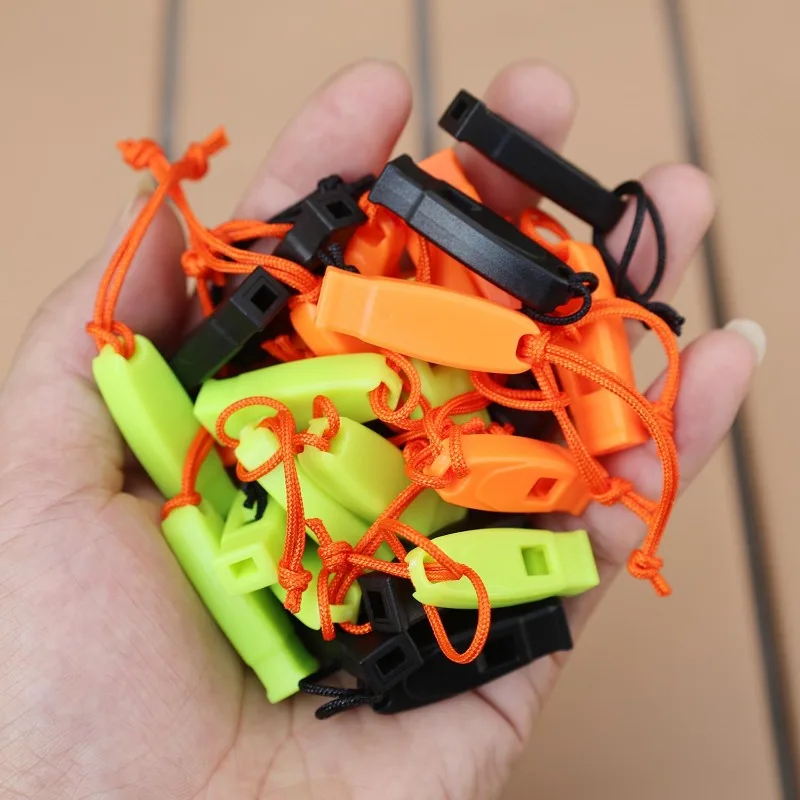 5/25 قطعة صفارة إنقاذ سستة سحب أداة السلامة في حالات الطوارئ لحقيبة الظهر سترة في الهواء الطلق والعتاد بصوت عال البلاستيك متعدد الألوان