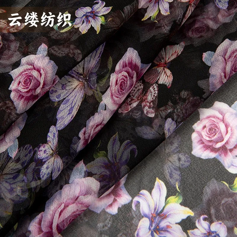 

This elegant silk shirt with a base and yellow floral pattern made of printed patterns is pure fabric