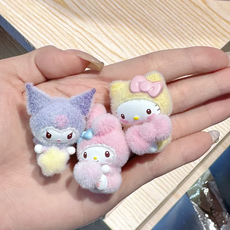 

Новый оригинальный плюшевый чехол с персонажами Sanrio, маленькая сумка с сокровищами, кавайная аниме-фигурка, модель Hellokitty, Mystery Box, подарок для девочек