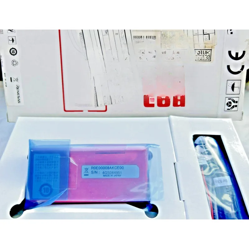 

Z RENESAS R0E00008AKCE00-ND Emulator E8A FOR H8 and M16C, NEW