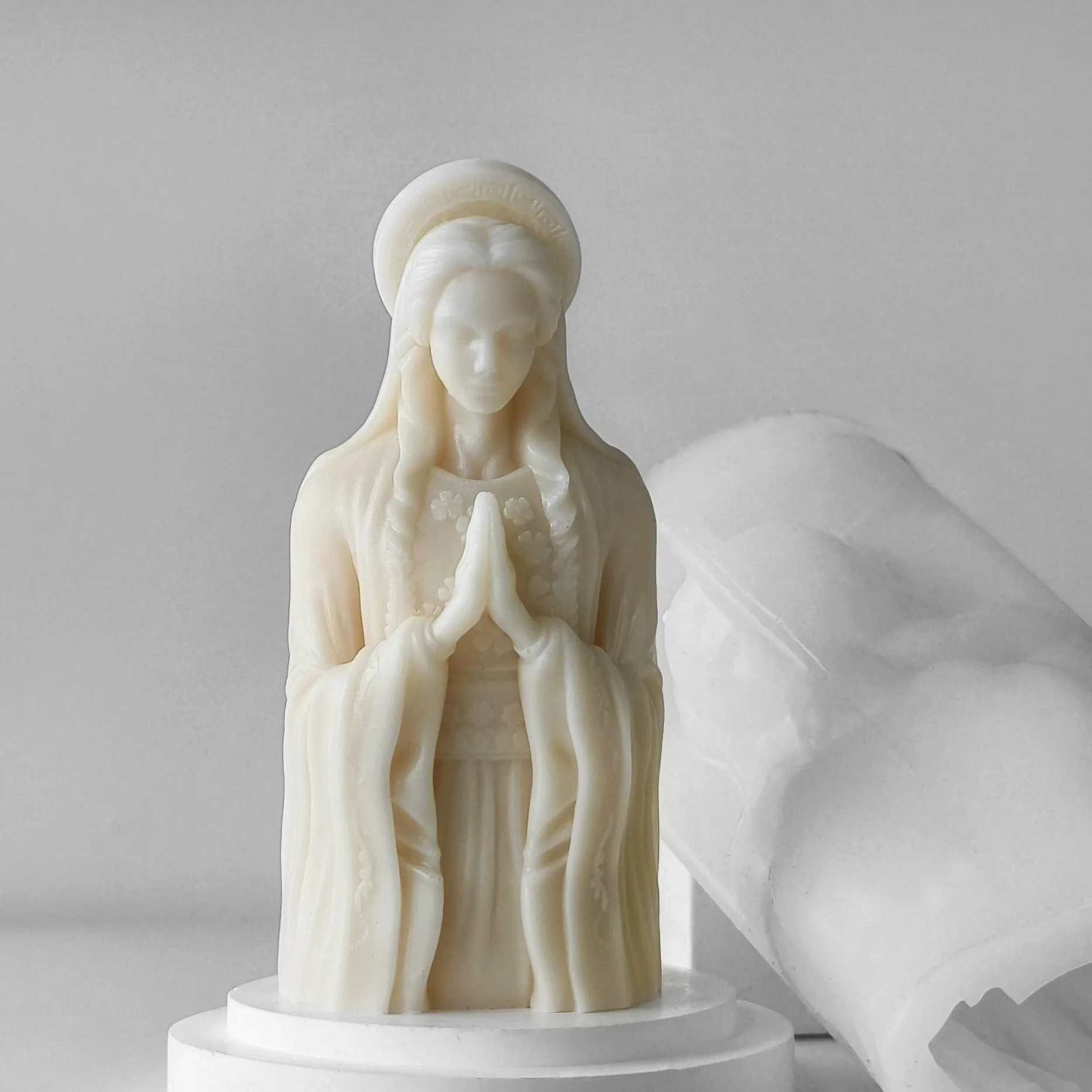 DIY Portrait Form Mother's Day Holding Child Silicone Mold Handmade Aroma Candle Mold Mother's Day Gifts Candle Making Supplies