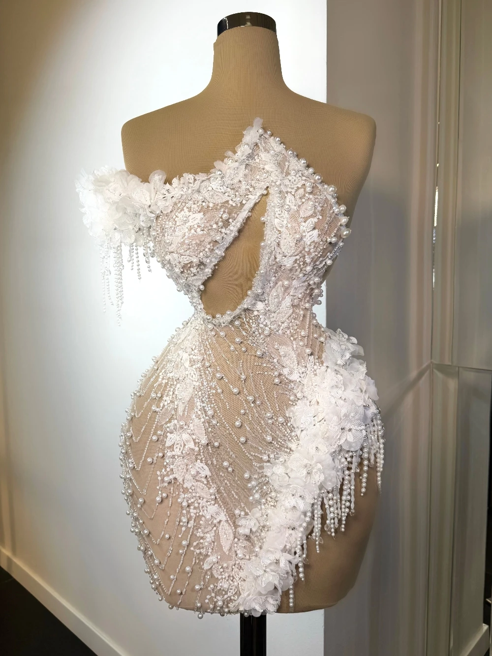 White 3D Floral Lace Mini Cocktail Dress Delicate Pearls Fringe Customized Homecoming Gown For Graduation Birthday Party Night