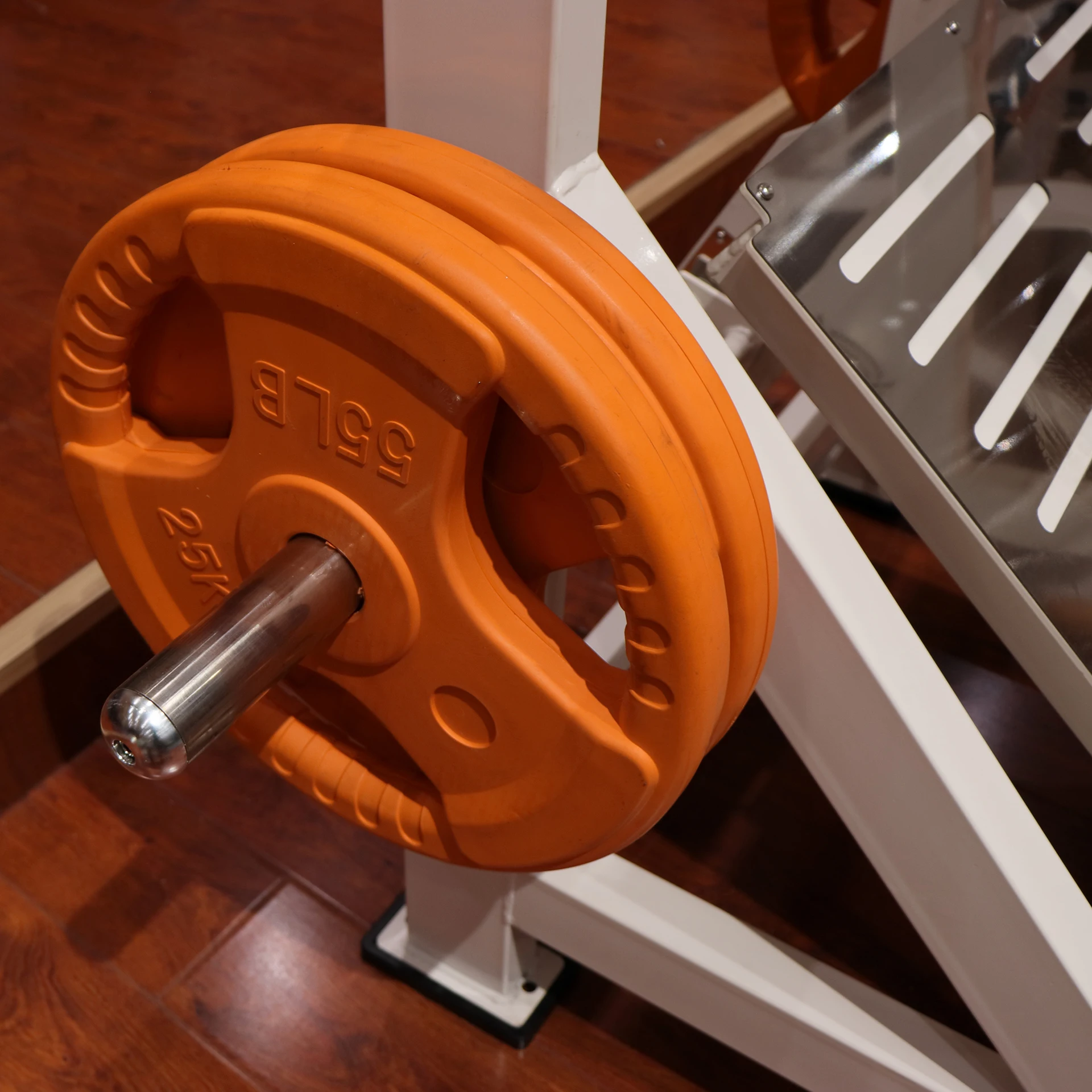 الاستخدام التجاري الأرضي للياقة البدنية معدات الصالة الرياضية اللياقة البدنية تدريب القوة Kettlebell القرفصاء المدرب للبيع