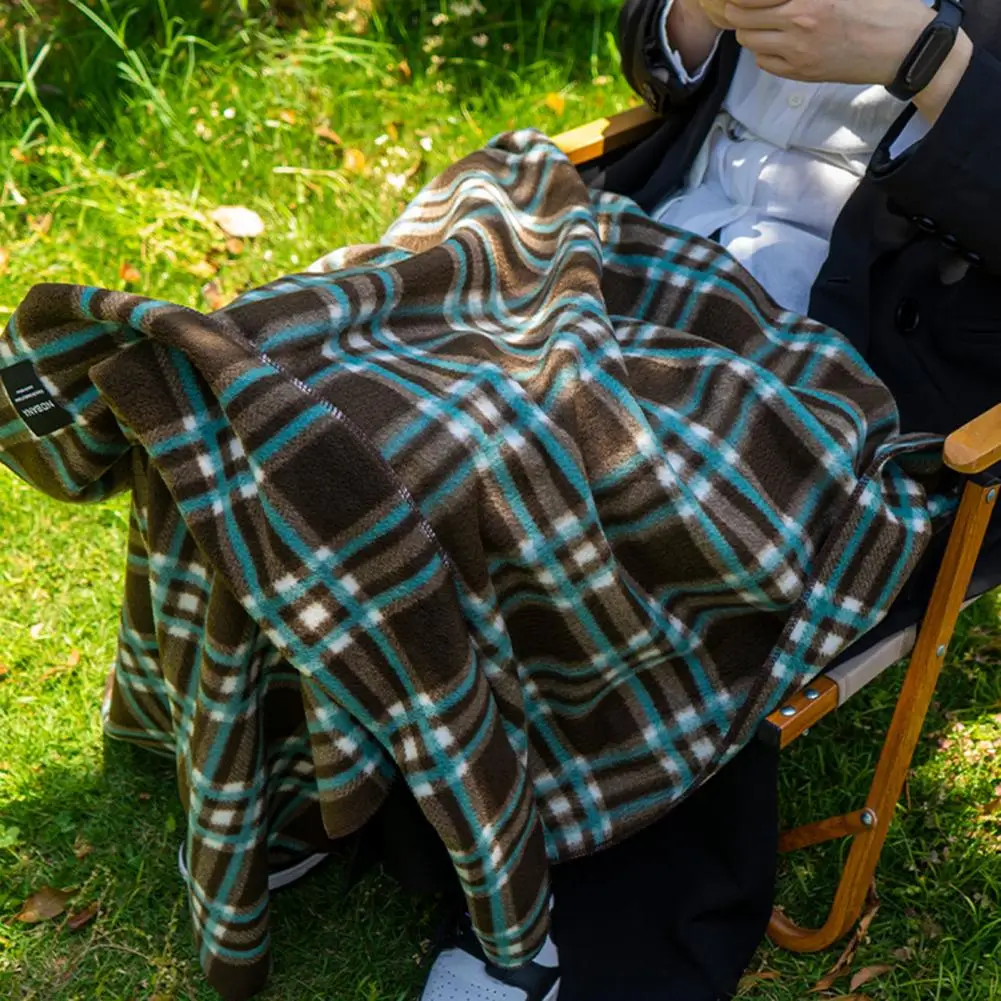 Cozy Travel Blanket Camping Blanket Versatile Outdoor Mini Blanket Plaid Print for Camping Picnics Sofa Cover Portable for Air