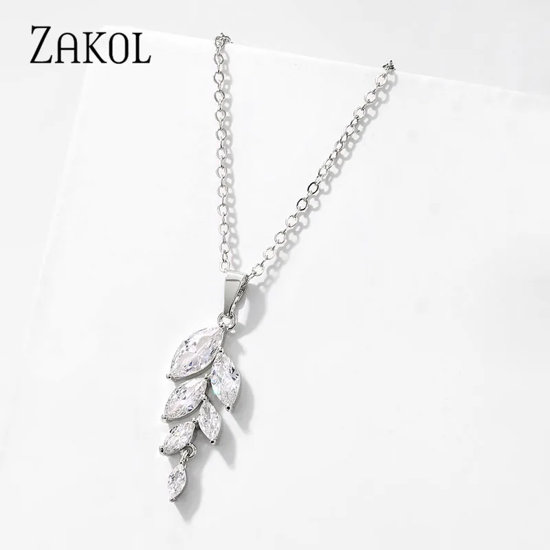 ZAKOL Fashion Cubic Zircon Leaf Shape Link Chain Pendant Necklaces for Women Shinny Crystal Wedding Anniversary Jewelry NP2205