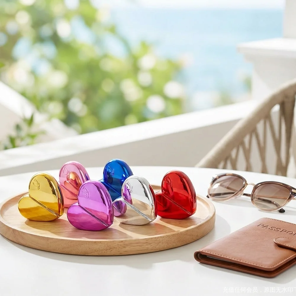 1 Trendy Glossy Heart-Shaped Spray Bottle, Multi-Colored Metallic Perfume Bottle, Travel Pocket-Sized Beauty Essential Oil Portable Spray Bottle, Romantic Heart-Shaped Embossed Spray Bottle, Six Colors Available, Leak-Proof Press Spray Bottle