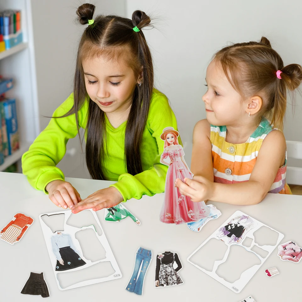 QARIDO Poupées Magnétiques à Habiller – Set Princesse En Papier, Voyage, Autocollants, Créatif, Dès 3 Ans