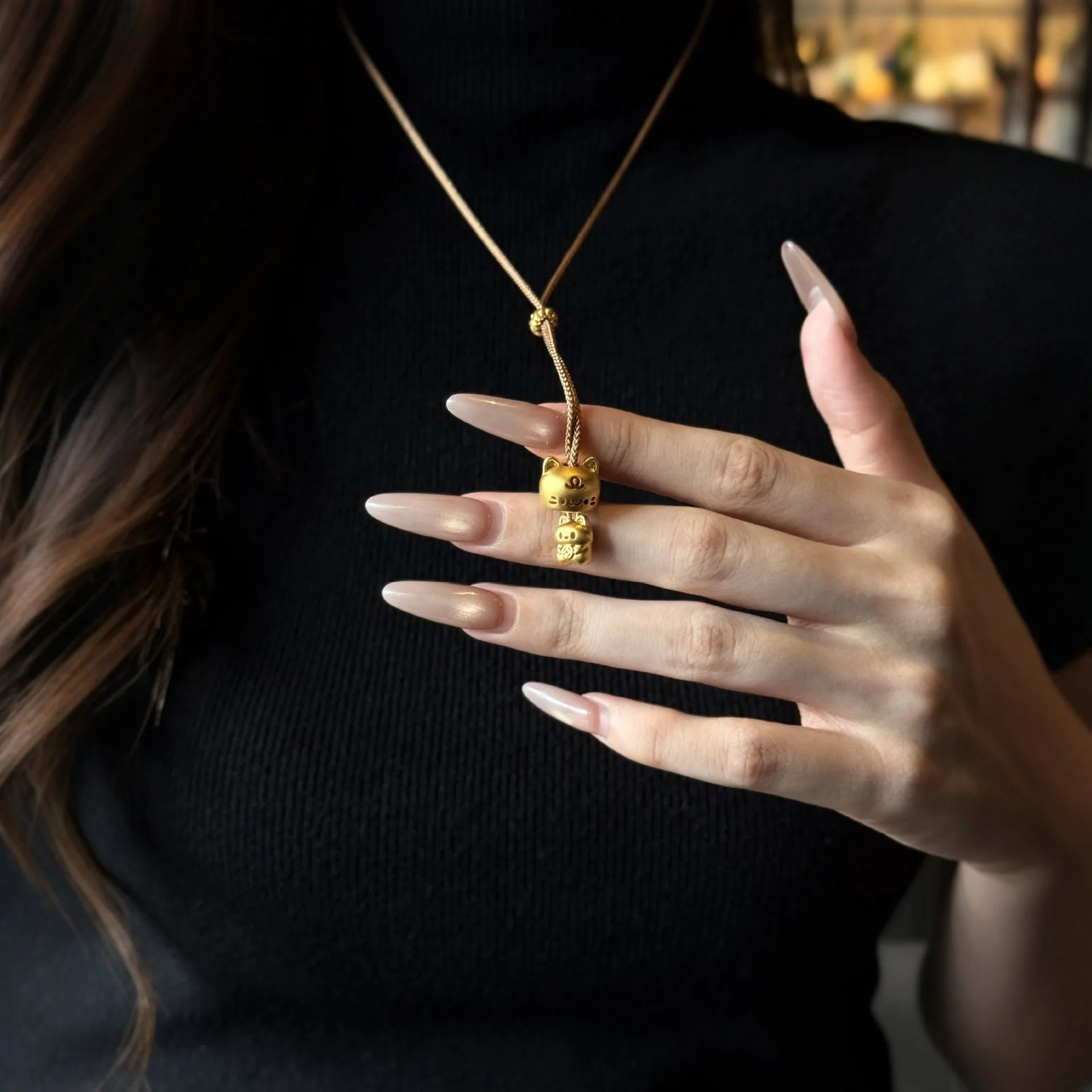9999 gold best-selling hide-and-seek bell pendant necklace in new Chinese style, featuring cute and unique cat braided chain.