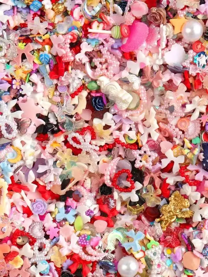 

100Pcs Mixed 3D Resin Nail Art Charms Cute Bowknot Flower Pearl Heart Rhinestones DIY Manicure Accessories for Nails Art Supplie