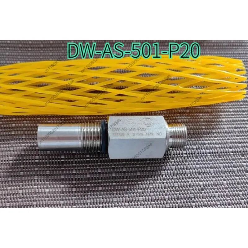 Original new DW-AS-501-P20  proximity switch NPN normally open inductive sensor