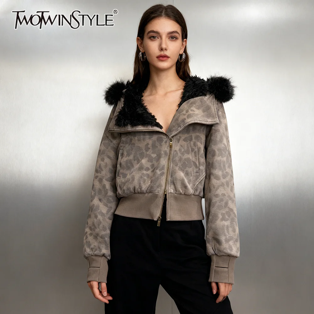 

TWOTWINSTYLE Fashion Leopard Loose Spliced Zipper Jackets for Women Hooded Collar Long Sleeves Patchwork Fur Jacket Female New