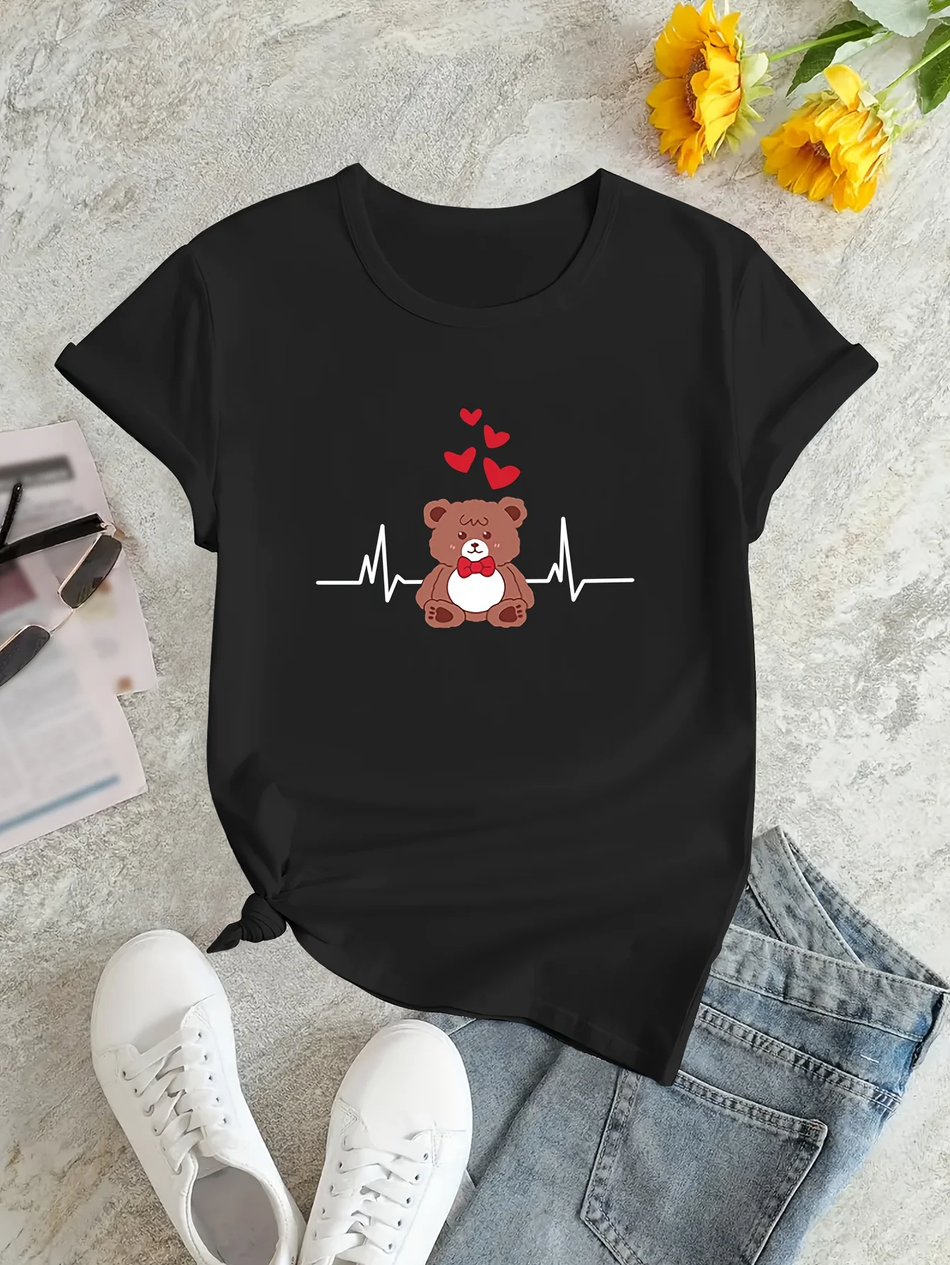 T-Shirt mit Cartoon-Bär-Aufdruck, kurzärmeliges, lässiges Oberteil mit Rundhalsausschnitt für Sommer und Frühling, Damenbekleidung