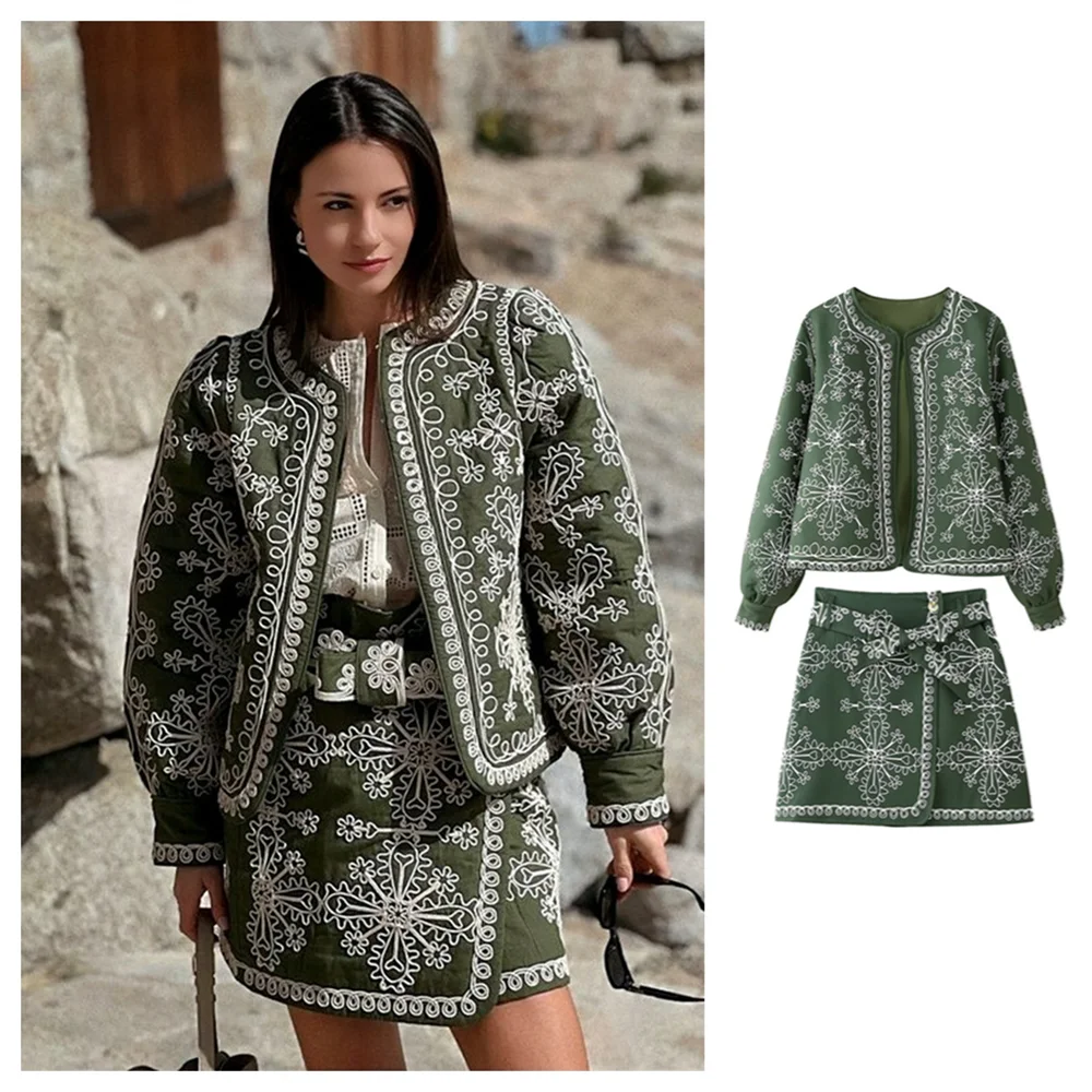 PB&ZA2024 Autumn New Women\'s Fashion Style Warm and Versatile Printed Short Cotton Jacket Waist Belt Decoration Skirt Set