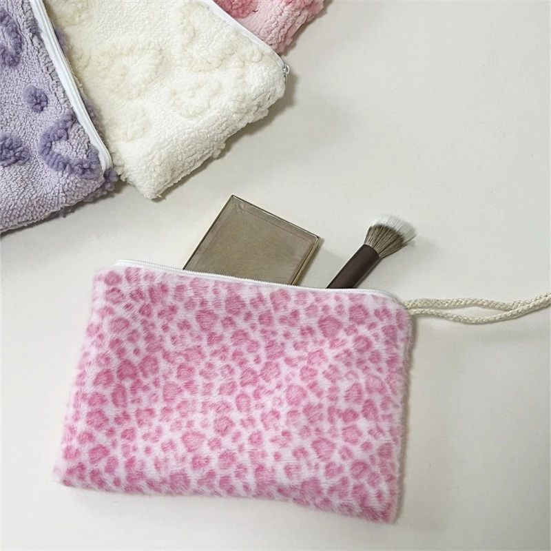 Leopard Print Women Makeup Bag Cute Plush Storage Bag Large Capacity Cosmetic Organizer Portable Travel Toiletry Makeup Pouch
