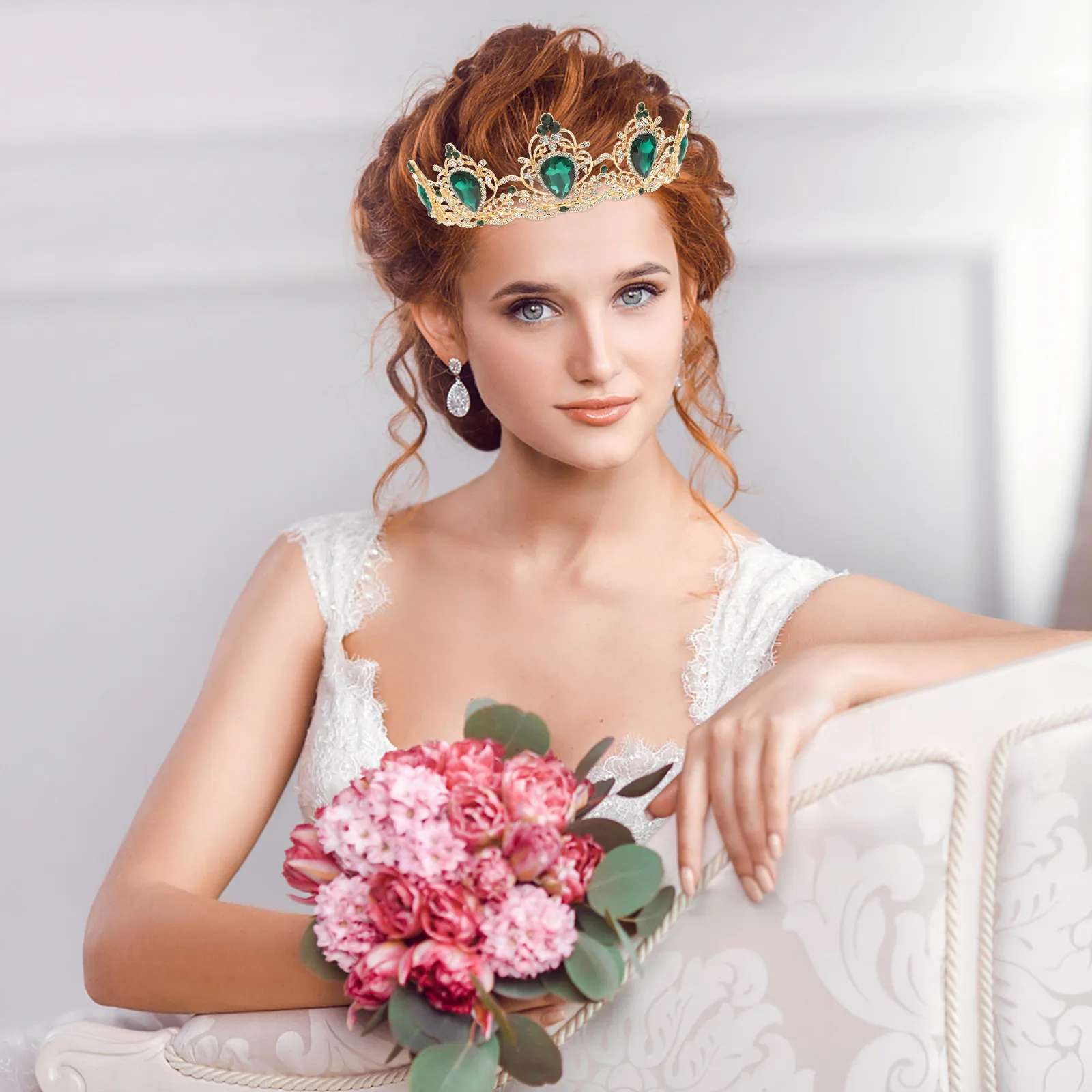 

1Pcs Vintage Bridal Crown Headdress Wedding Bride Tiara Crown Decor Baroque Style Comfort Fit Premium Material Elegant