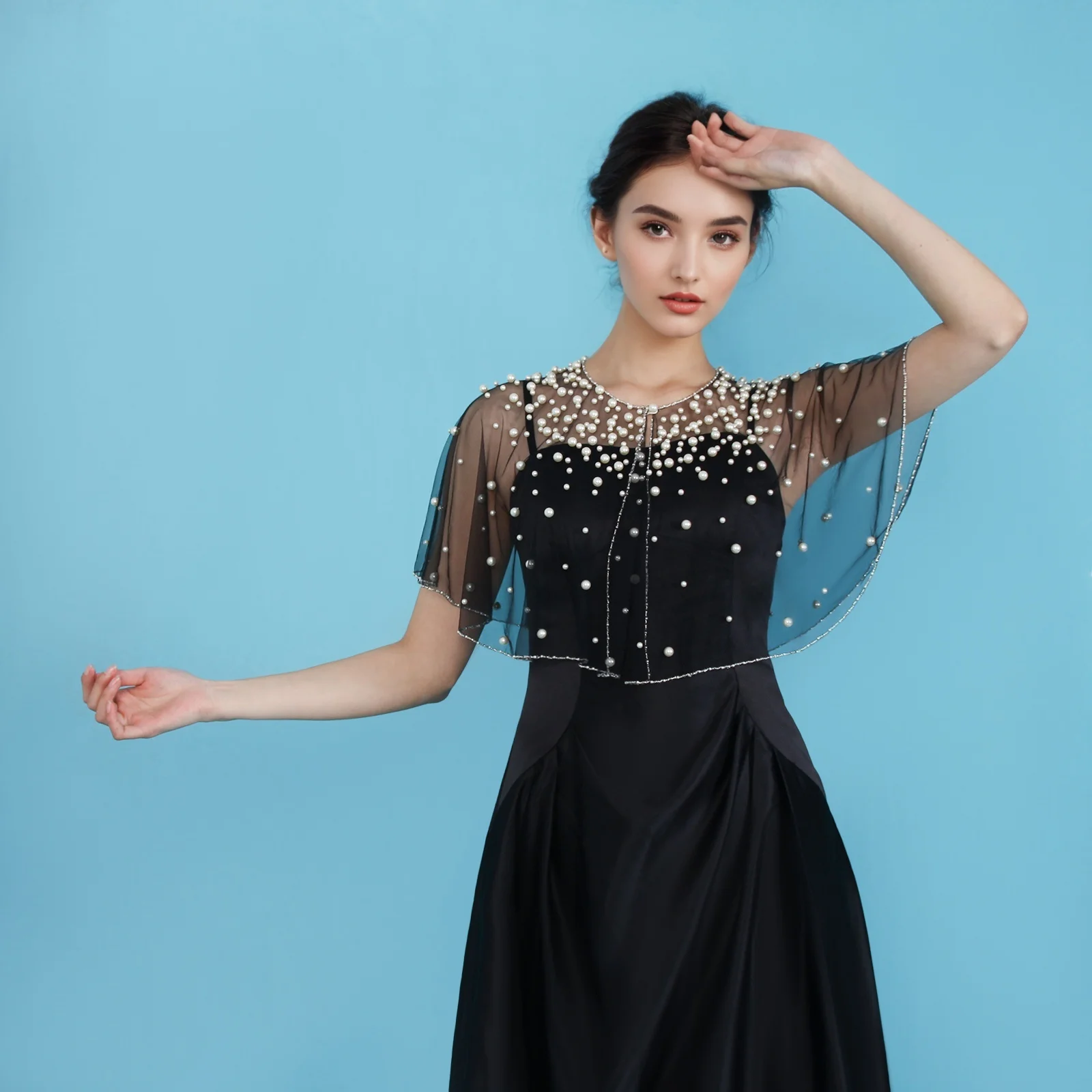 Elegante preto nupcial pérola embelezado sheer tule capa manga curta envoltórios de casamento para noiva ombro capa vestido de festa gp31