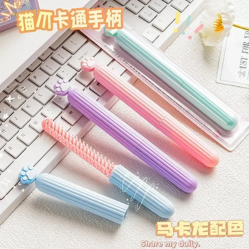 

1 Pcs Portable Carry It with You Pen Holder Small Comb Cute Cat Claw Pocket Mini Traveling Girl Student Dormitory Comb