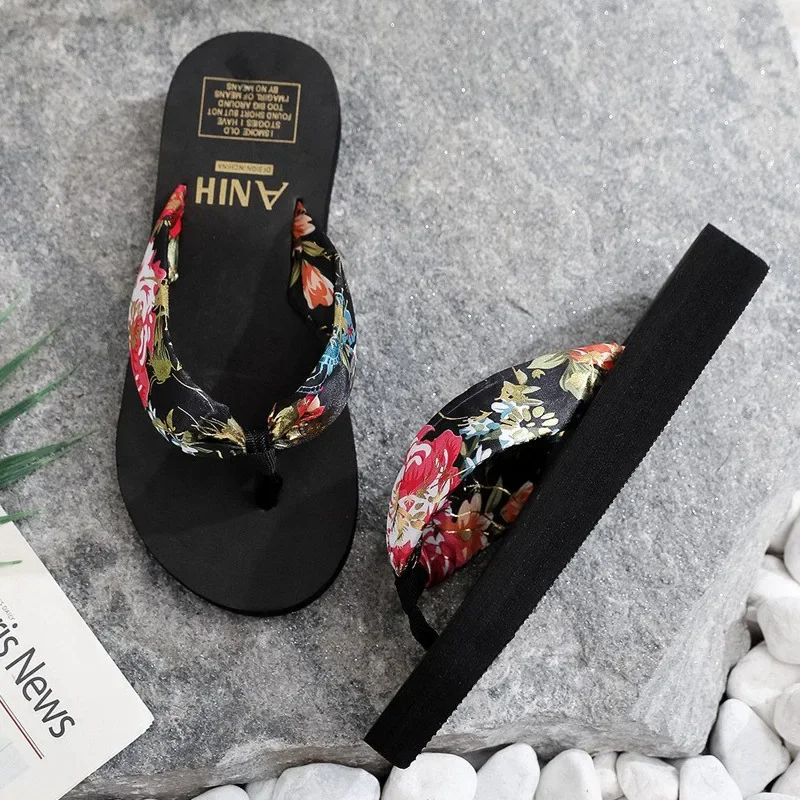 Summer Floral Printing Slippers Women Bohemian Satin Strap Platform Wedge Flip Flops Outdoor Thick Bottom Beach Shoes Thick heel