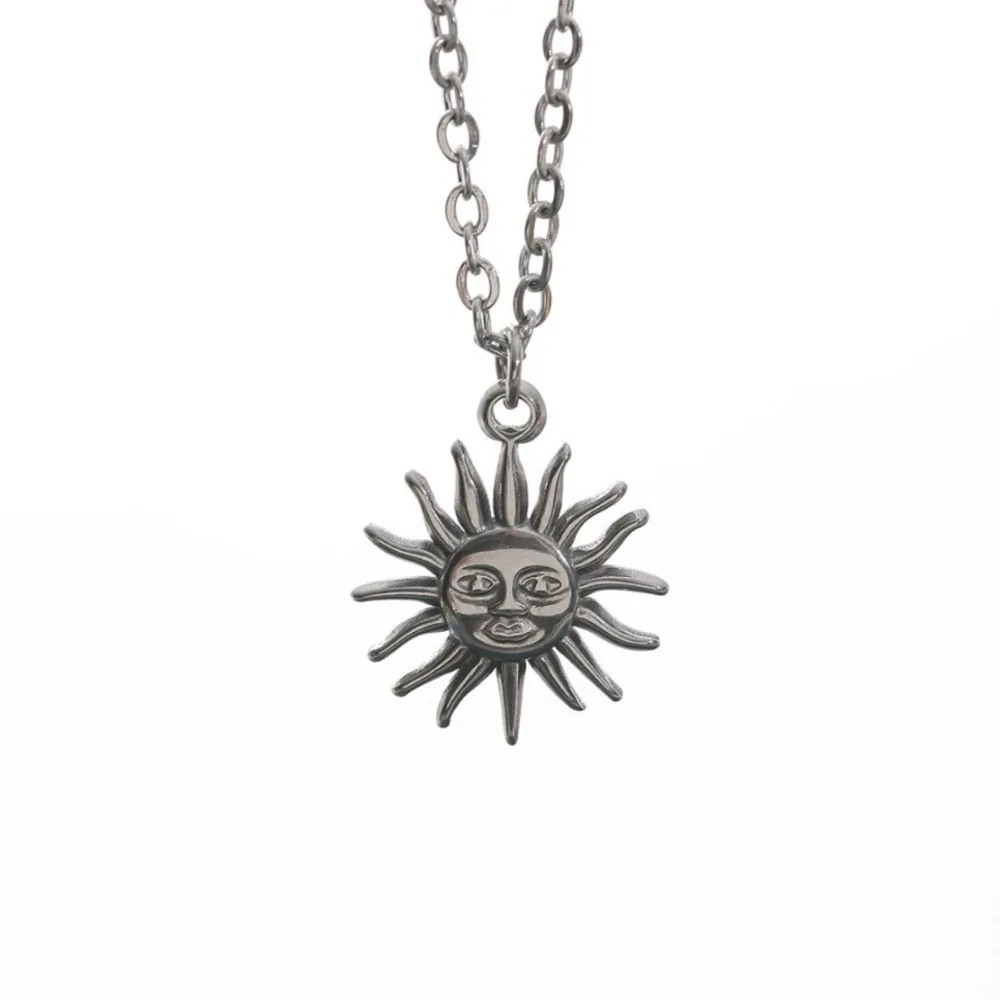 Bohemia Retro Abstract Sunflower Stainless Steel Pendant Necklace for Women Human Face Collar Chain Jewelry Accessories Gifts