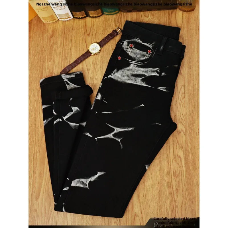 Jeans preto masculino outono e inverno 2025 novo estilo high-end impresso calças de perna pequena