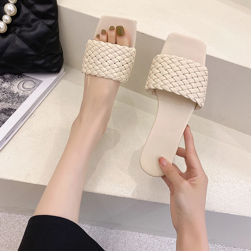 Modische, heiß begehrte, sexy, elegante, lässige Strandpantoffeln für Damen, Sommerneuheit, runde Zehenpartie, bequeme, flache Flip-Flops – Detail 5