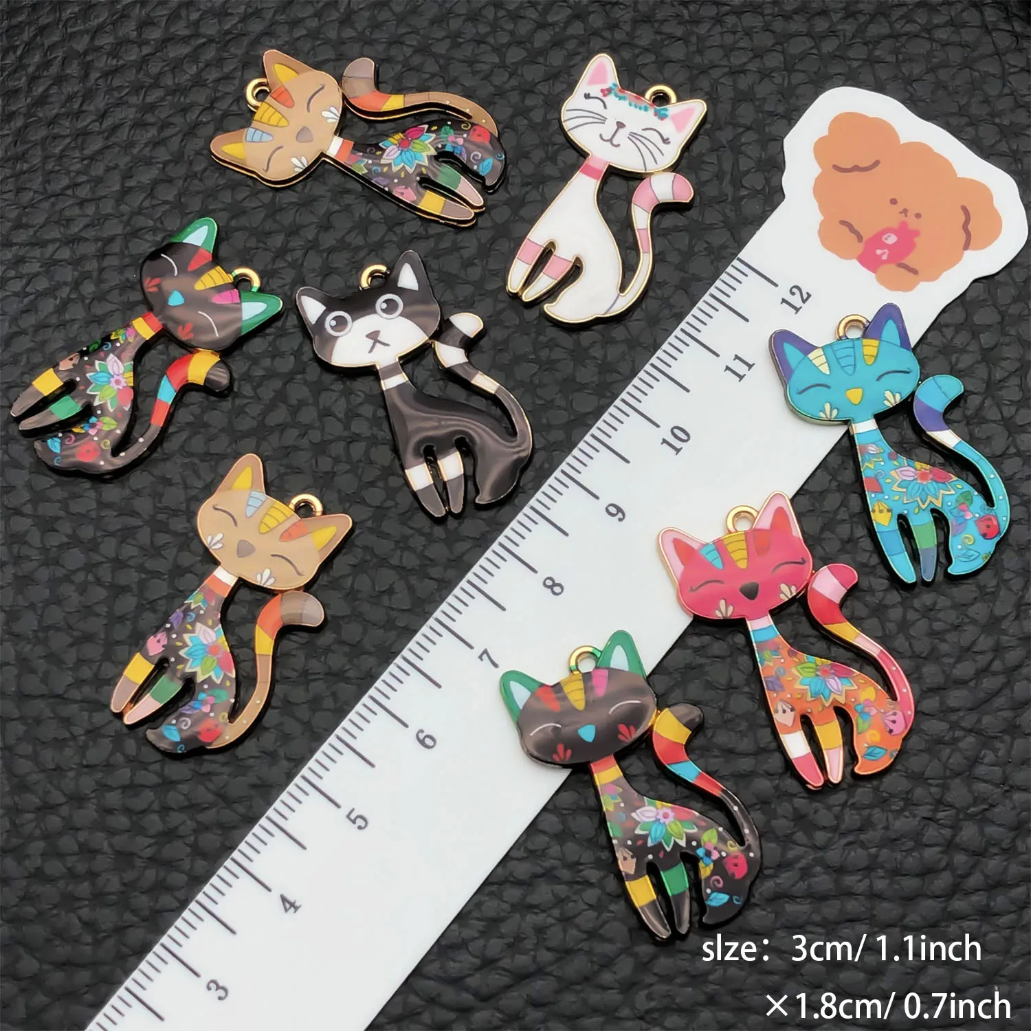 Set of 5/10 Whimsical Oil-Drip Cat Charms - Artistic DIY Craft Supplies for Unique Handmade Jewelry & Fashion Accessories view 3
