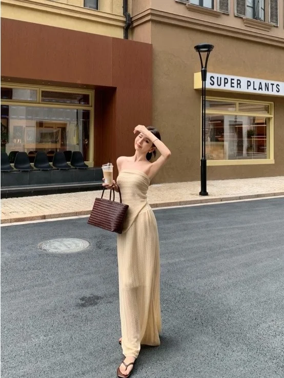 

Fashionable Spring 2026 Women's Cold Wind Style Set with Tube Top Sleeveless Vest Draped Skirt Three-piece Suit High Waist