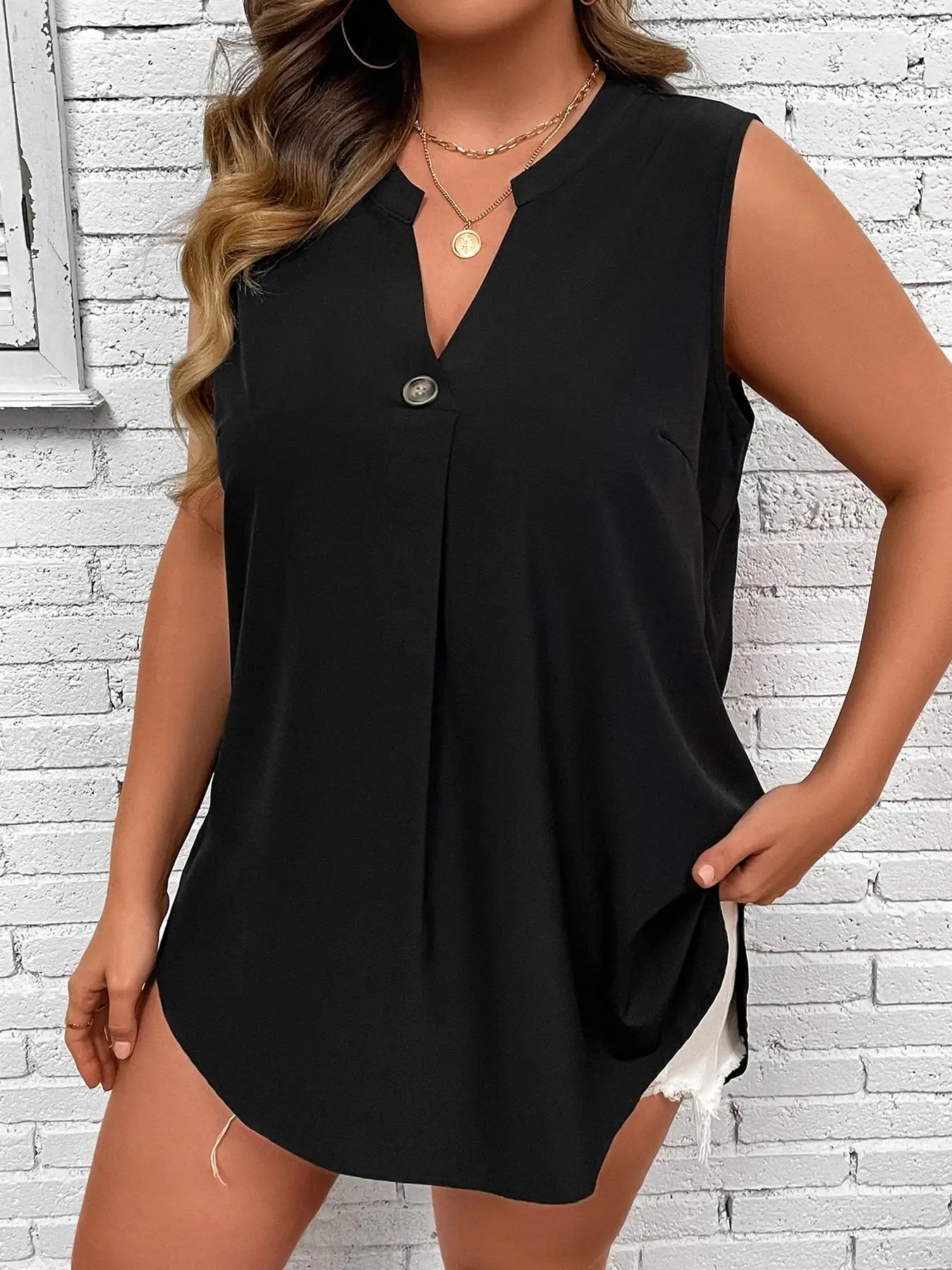 Plus Size Casual Shirt for All Seasons, Fitted Moderate Thickness Fabric, Comfortable Women's Wear for Everyday Style