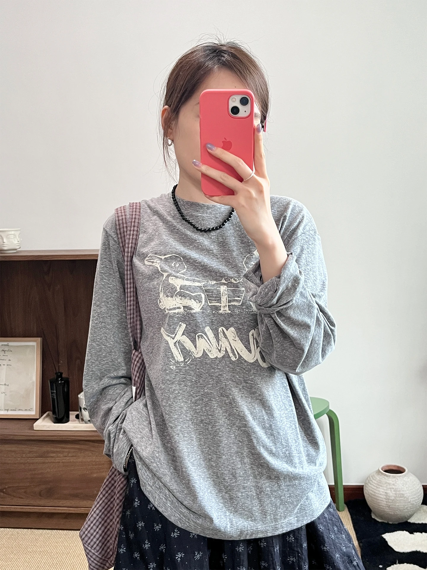 Camiseta de Manga Larga con Ilustración de Conejo Suave de Wini, Cuello Redondo, Holgada, Informal, Mezcla de Algodón y Poliéster, Moda Femenina Primavera 2026