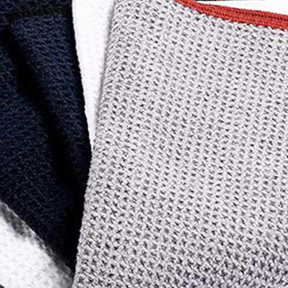 

Набор для чистки клюшек с микрофибровым полотенцем и двусторонней щеткой, выдвижная конструкция с защитным колпачком для ухода за гольфовым оборудованием