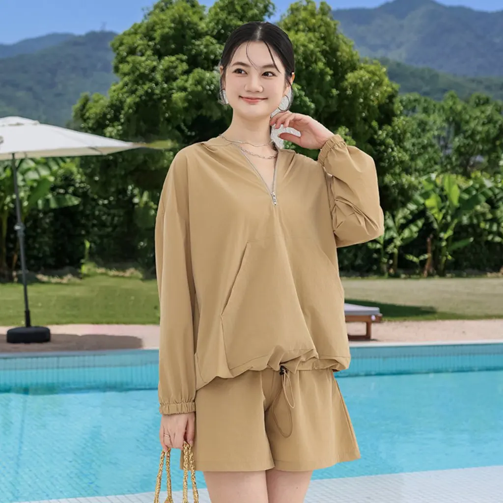 

Japanese Korean Fashion Two-Piece Set Long-Sleeved Pullover Hooded Top with Zipper V-Neck Pocket Design And Shorts for Women