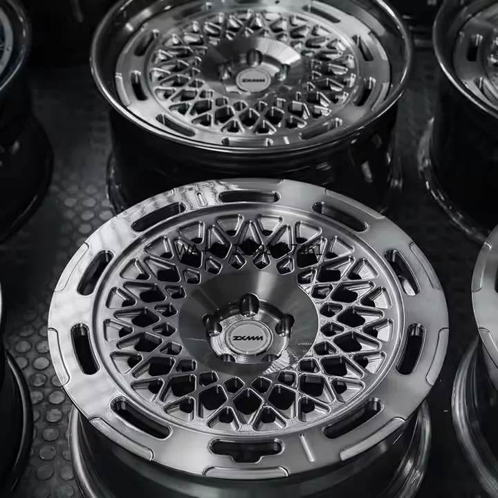 

Luxury Custom 5x114.3 5x112 5x120 5x130 Forged Aluminum Alloy Wheel Rim 20 21 22 23 24 26 Inch Rims for Rolls-Royce Land Rover