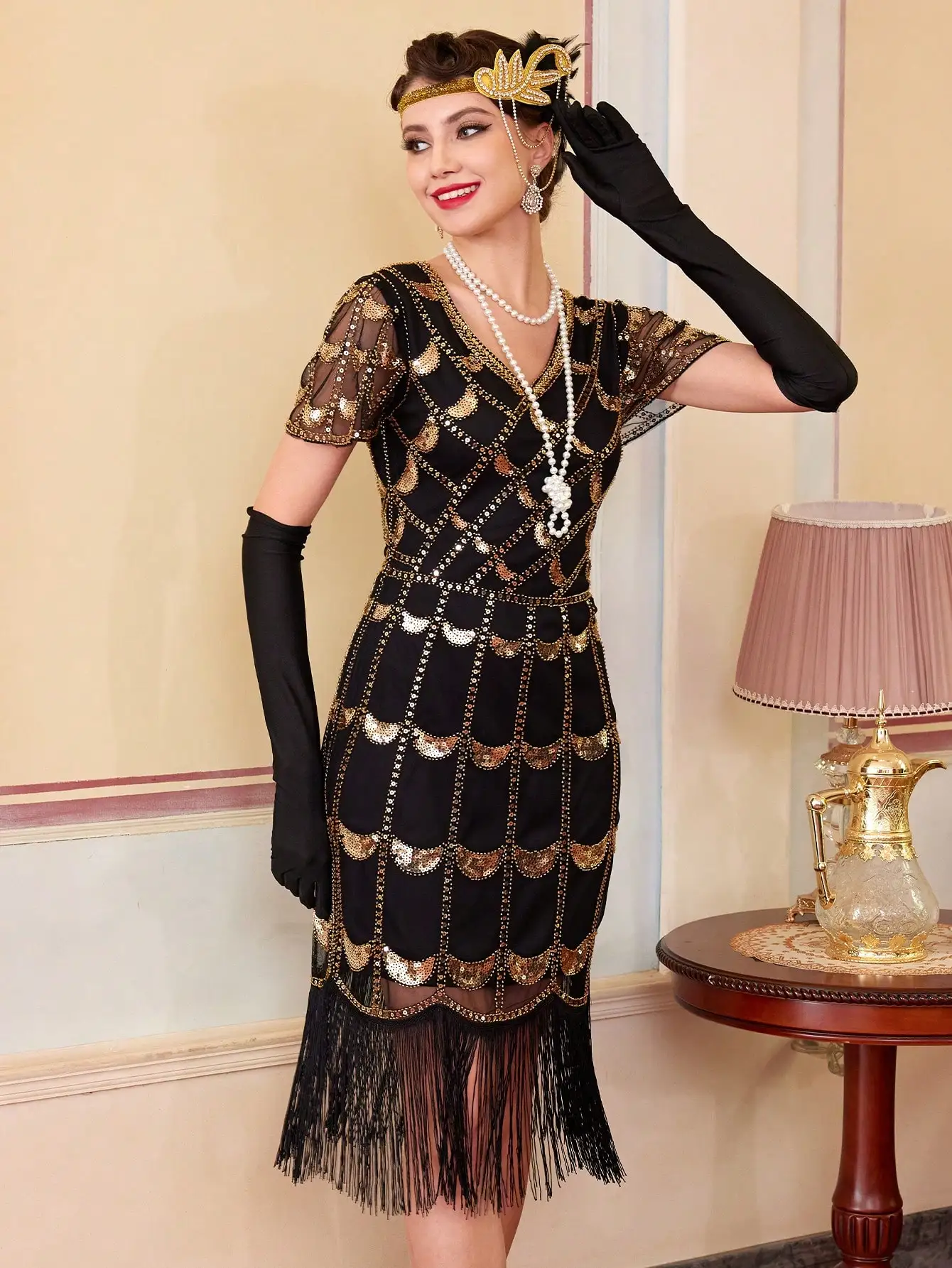 

Black Fringed Sequin Flapper Dress for 1920s Style Party or Halloween